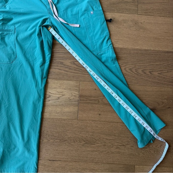 Figs Yola FreeX Lined Skinny Scrub Pant - Ladies Size L - Eucalyptus - EUC - Picture 8 of 10